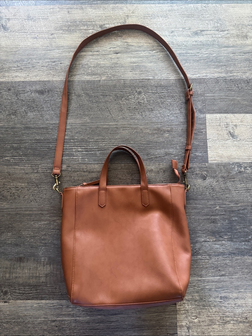 Universal Thread Rustic Tan Leather-Look Tote with Crossbody Strap